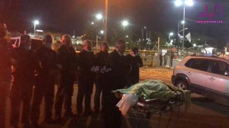 الاحتلال يمنع الوزير السابق وصفي كبها من حضور جنازة والدته في برطعة